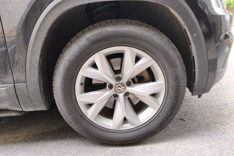 Used Volkswagen Teramont 2017 380TSI Four-Wheel Drive Comfort Edition Right Front Wheel Hub