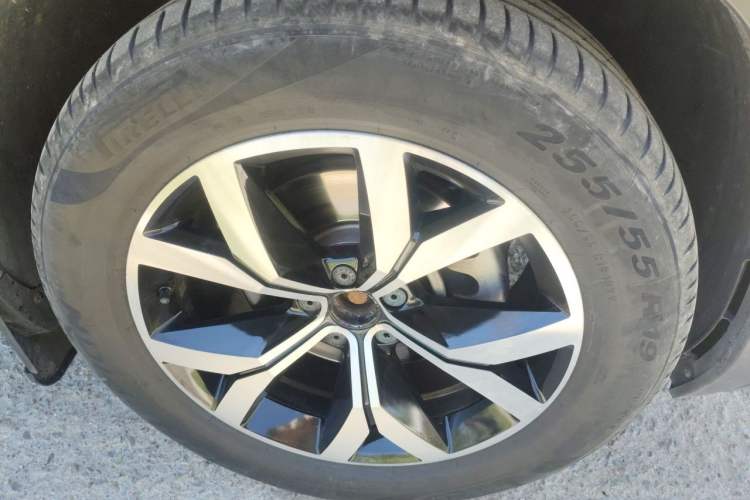 Used Volkswagen Teramont 2017 380TSI Four-Wheel Drive Luxury Edition Right Front Wheel Hub