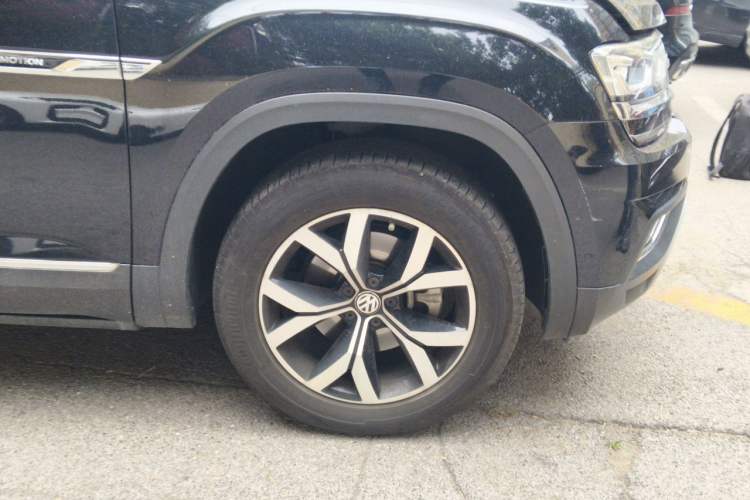 Used Volkswagen Teramont 2017 380TSI Four-Wheel Drive Luxury Edition Right Front Wheel Hub