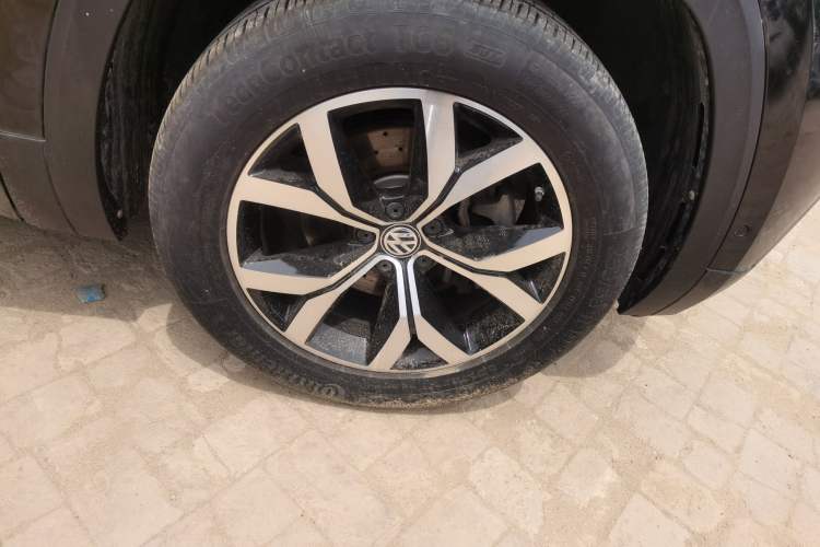Used Volkswagen Teramont 2017 380TSI Four-Wheel Drive Luxury Edition Right Front Wheel Hub