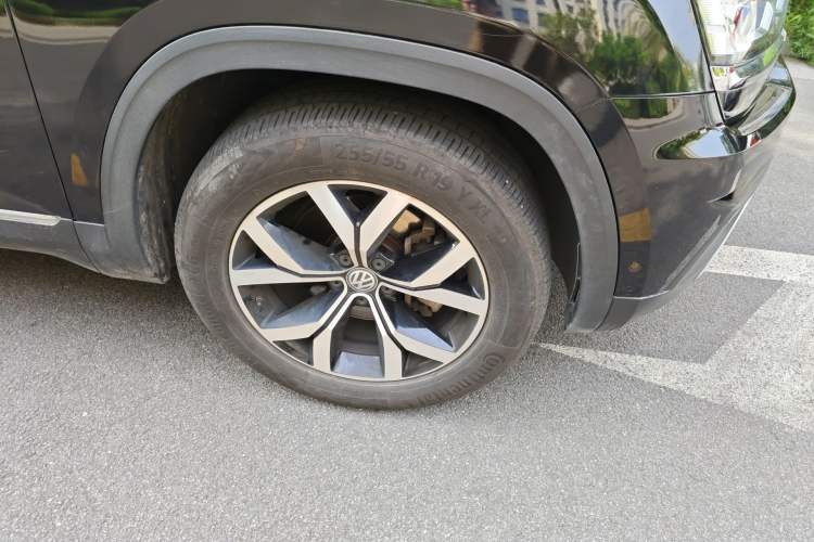 Used Volkswagen Teramont 2017 380TSI Four-Wheel Drive Luxury Edition Right Front Wheel Hub