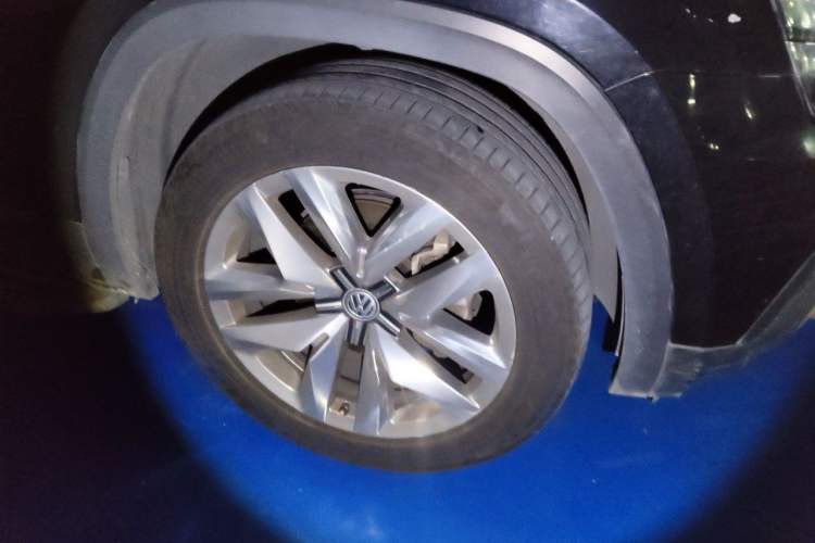 Used Volkswagen Teramont 2017 380TSI Four-Wheel Drive Comfort Edition Right Front Wheel Hub
