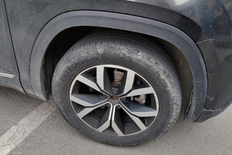 Used Volkswagen Teramont 2017 380TSI Four-Wheel Drive Luxury Edition Right Front Wheel Hub