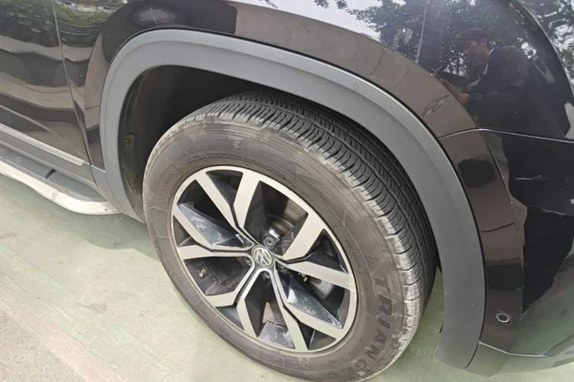 Used Volkswagen Teramont 2017 380TSI Four-Wheel Drive Luxury Edition Right Front Wheel Hub