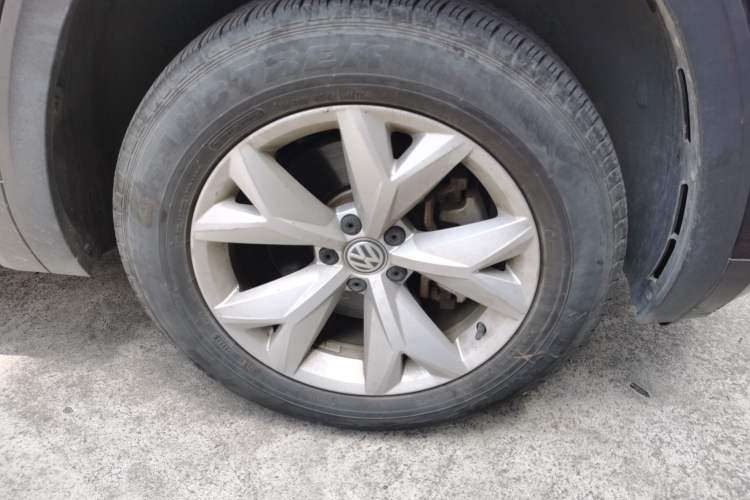 Used Volkswagen Teramont 2017 380TSI Four-Wheel Drive Comfort Edition Right Front Wheel Hub