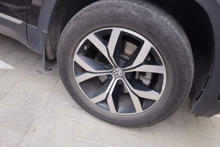 Used Volkswagen Teramont 2017 380TSI Four-Wheel Drive Luxury Edition Right Front Wheel Hub
