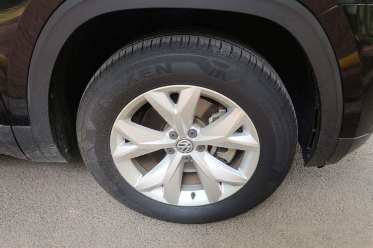 Used Volkswagen Teramont 2017 380TSI Four-Wheel Drive Comfort Edition Right Front Wheel Hub