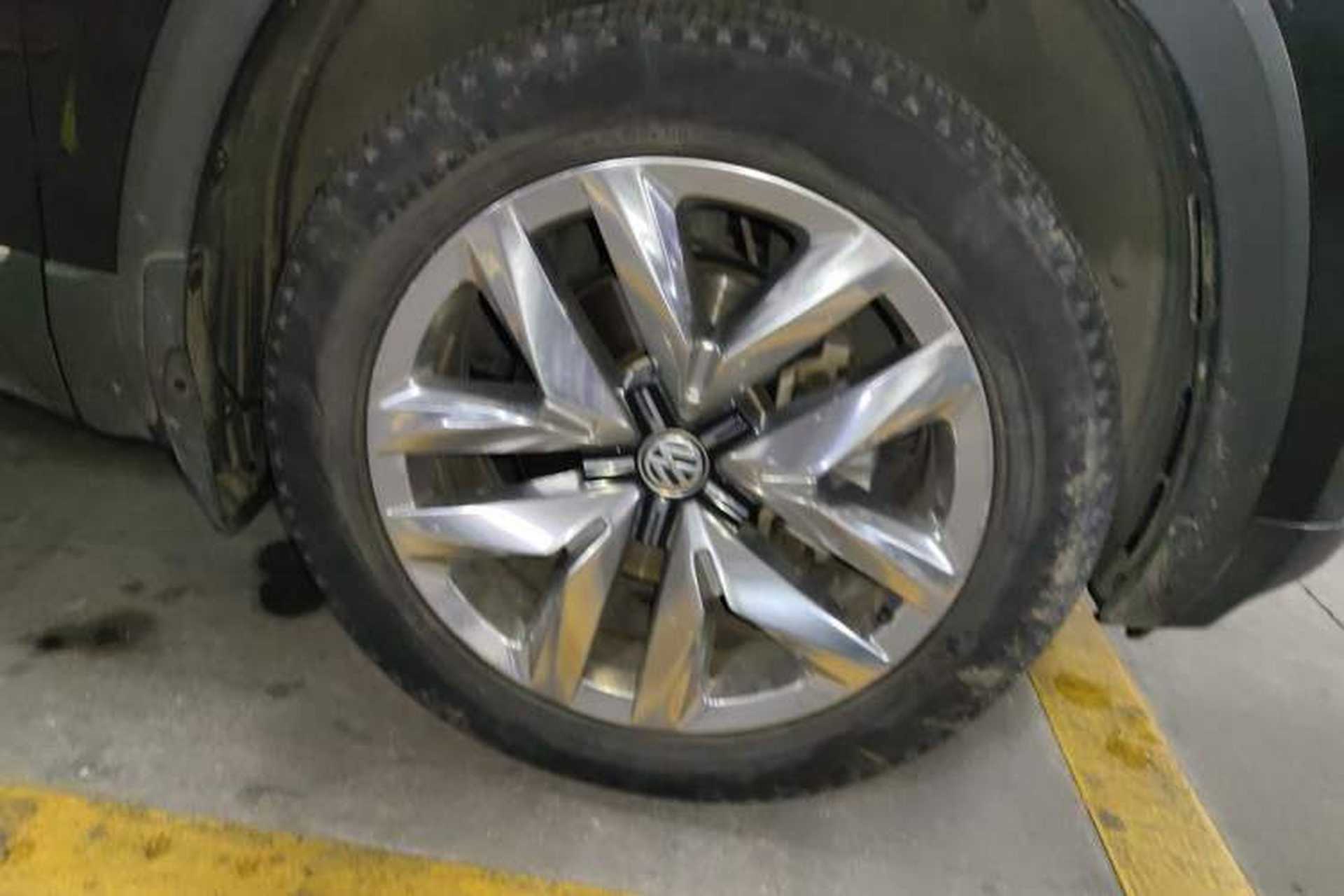 Used Volkswagen Teramont 2017 380TSI Four-Wheel Drive Comfort Edition Right Front Wheel Hub