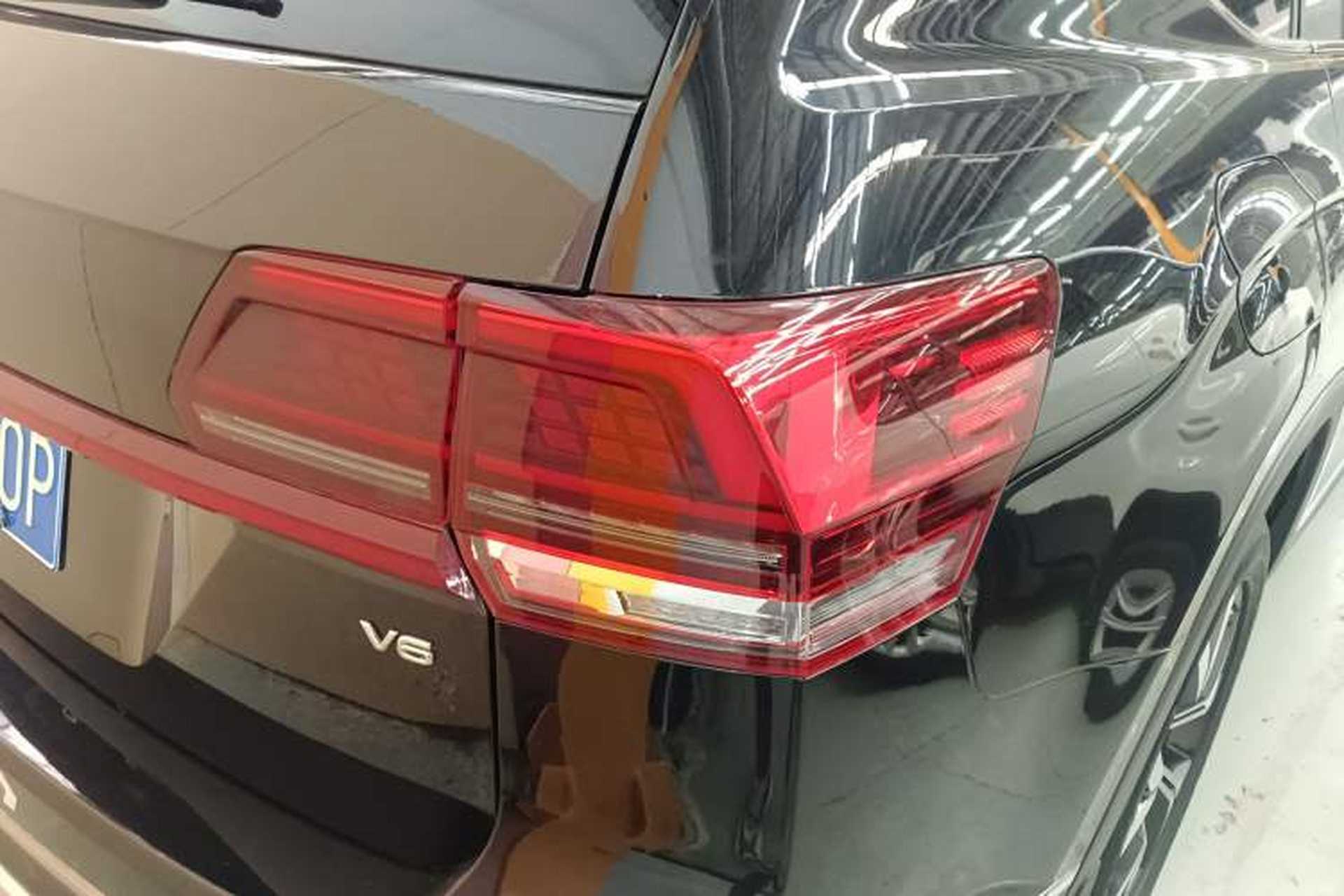 Used Volkswagen Teramont 2017 330TSI Two-Wheel-Drive Luxury Edition Right Rear Taillight