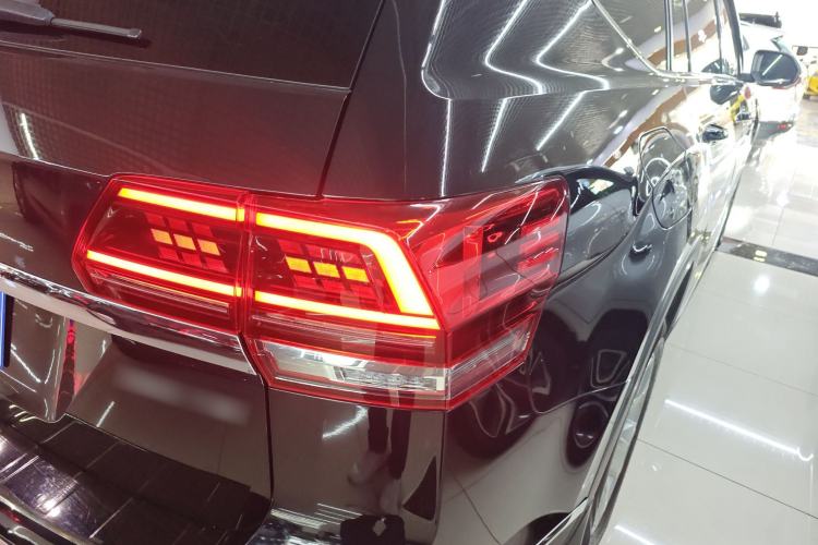 Used Volkswagen Teramont 2017 380TSI Four-Wheel Drive Comfort Edition Right Rear Taillight