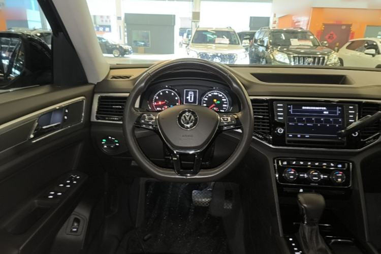 Used Volkswagen Teramont 2017 530 V6 Four-Wheel Drive Luxury Edition Steering Wheel