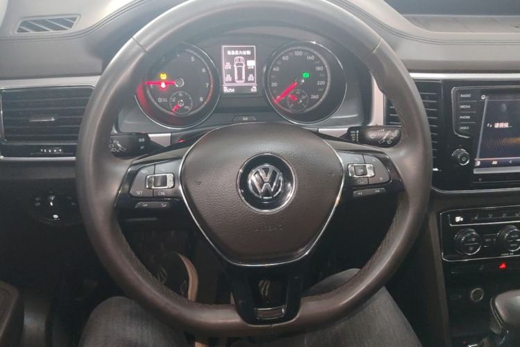 Used Volkswagen Teramont 2017 330TSI Two-Wheel-Drive Luxury Edition Steering Wheel