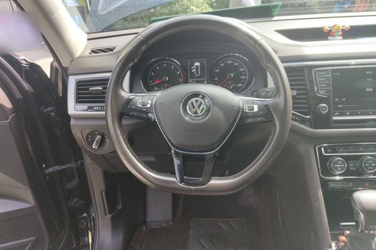 Used Volkswagen Teramont 2017 530 V6 Four-Wheel Drive Luxury Edition Steering Wheel