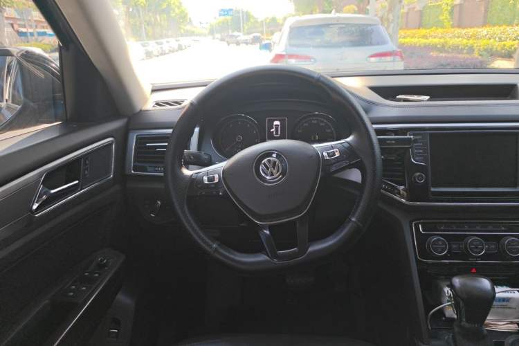 Used Volkswagen Teramont 2017 380TSI Four-Wheel Drive Luxury Edition Steering Wheel
