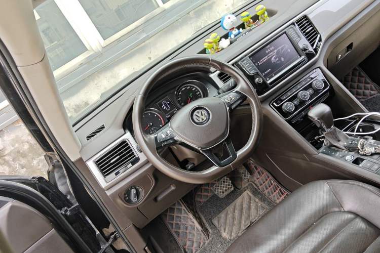 Used Volkswagen Teramont 2017 330TSI Two-Wheel-Drive Luxury Edition Steering Wheel