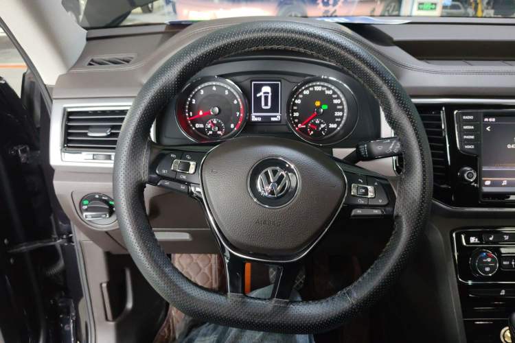 Used Volkswagen Teramont 2017 380TSI Four-Wheel Drive Luxury Edition Steering Wheel