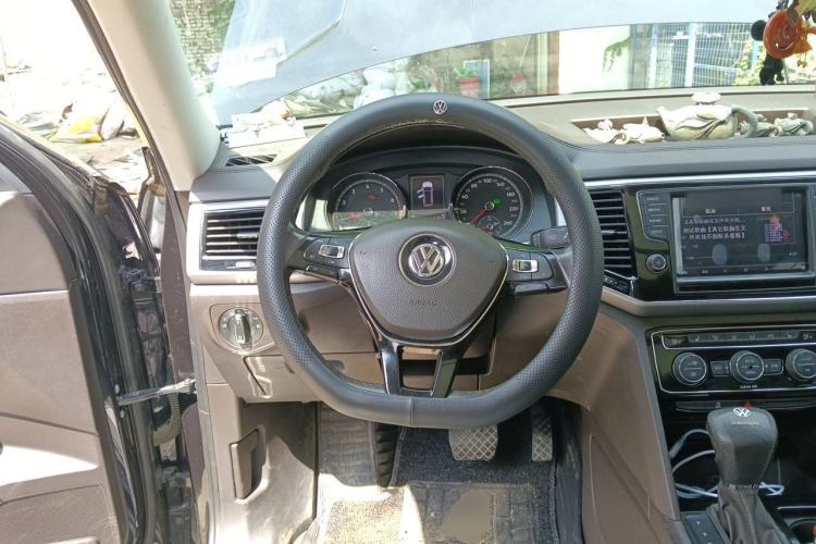 Used Volkswagen Teramont 2017 330TSI Two-Wheel-Drive Luxury Edition Steering Wheel