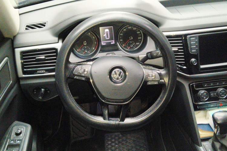 Used Volkswagen Teramont 2017 380TSI Four-Wheel Drive Luxury Edition Steering Wheel