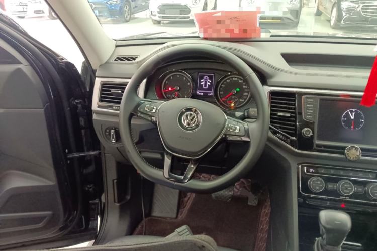 Used Volkswagen Teramont 2017 330TSI Two-Wheel-Drive Luxury Edition Steering Wheel