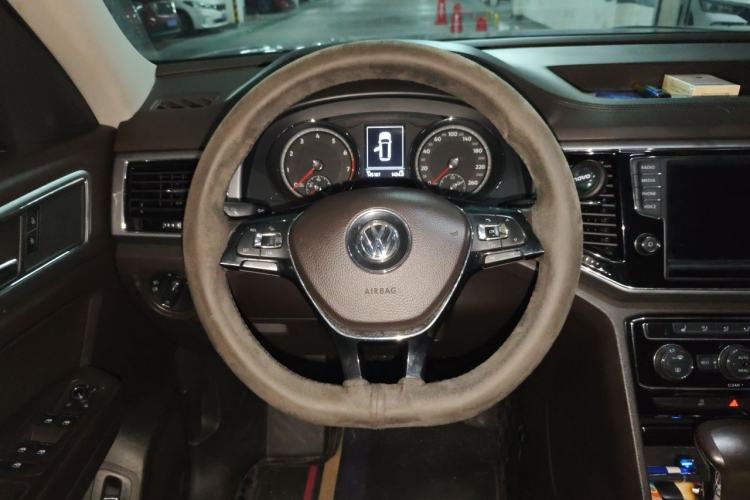 Used Volkswagen Teramont 2017 330TSI Two-Wheel-Drive Luxury Edition Steering Wheel