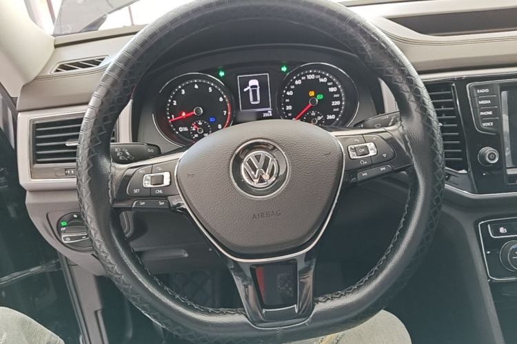 Used Volkswagen Teramont 2017 330TSI Two-Wheel-Drive Luxury Edition Steering Wheel