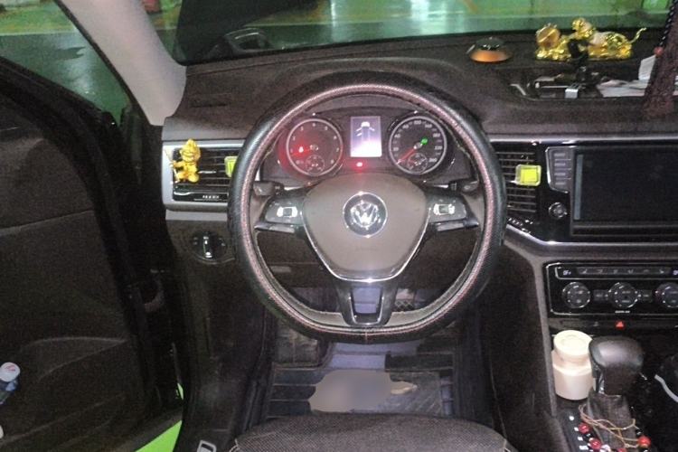 Used Volkswagen Teramont 2017 380TSI Four-Wheel Drive Luxury Edition Steering Wheel
