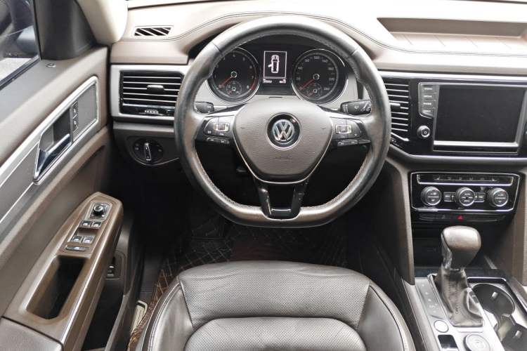 Used Volkswagen Teramont 2017 380TSI Four-Wheel Drive Luxury Edition Steering Wheel