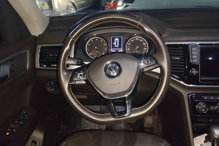 Used Volkswagen Teramont 2017 380TSI Four-Wheel Drive Luxury Edition Steering Wheel