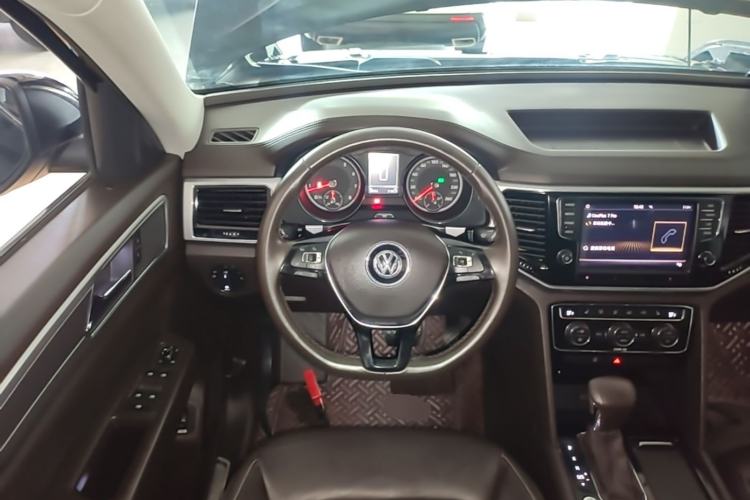 Used Volkswagen Teramont 2017 330TSI Two-Wheel-Drive Luxury Edition Steering Wheel