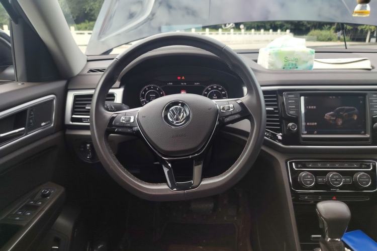 Used Volkswagen Teramont 2017 380TSI Four-Wheel Drive Flagship Edition Steering Wheel