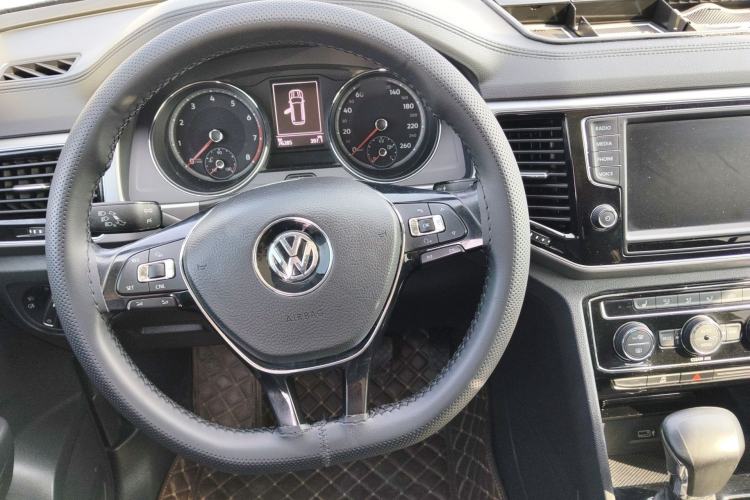 Used Volkswagen Teramont 2017 330TSI Two-Wheel-Drive Luxury Edition Steering Wheel