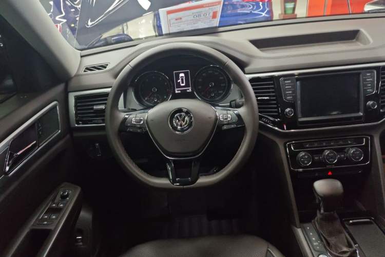 Used Volkswagen Teramont 2017 330TSI Two-Wheel-Drive Luxury Edition Steering Wheel