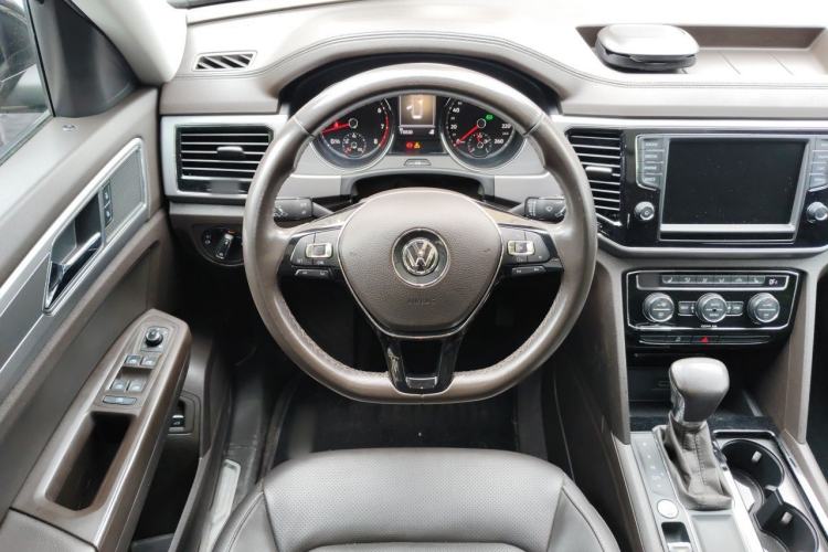 Used Volkswagen Teramont 2017 330TSI Two-Wheel-Drive Luxury Edition Steering Wheel