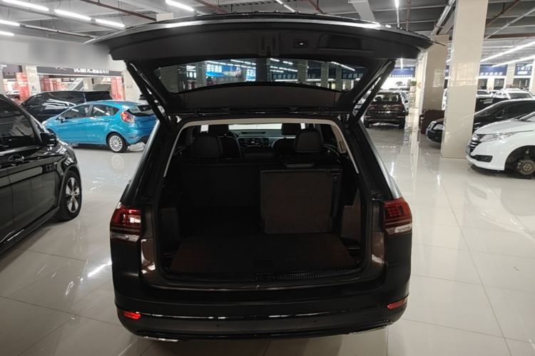 Used Volkswagen Teramont 2017 380TSI Four-Wheel Drive Luxury Edition Trunk