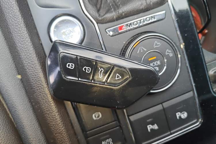 Used Volkswagen Teramont 2017 380TSI Four-Wheel Drive Flagship Edition Vehicle Key