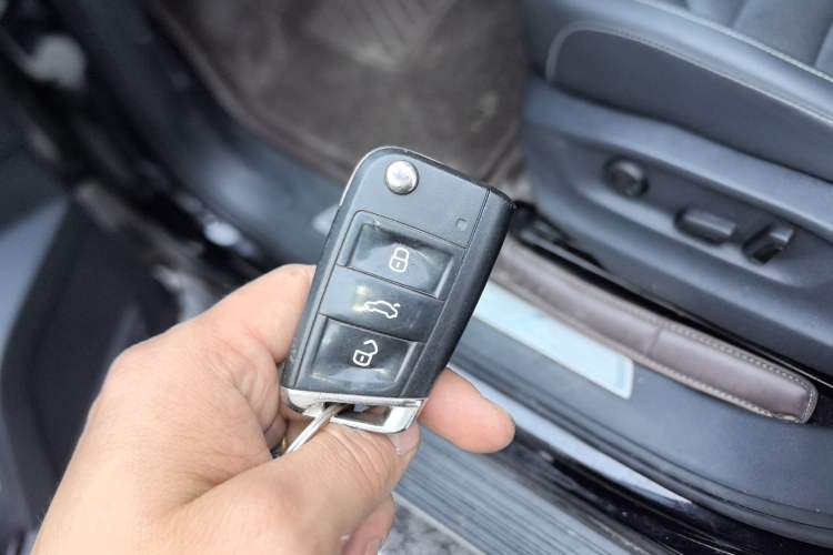 Used Volkswagen Teramont 2017 330TSI Two-Wheel-Drive Luxury Edition Vehicle Key