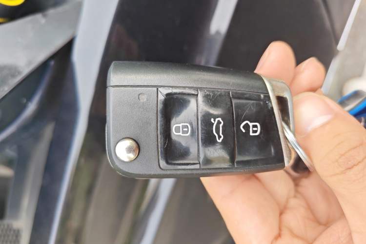 Used Volkswagen Teramont 2017 330TSI Two-Wheel-Drive Luxury Edition Vehicle Key