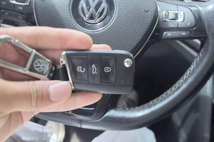 Used Volkswagen Teramont 2017 380TSI Four-Wheel Drive Luxury Edition Vehicle Key