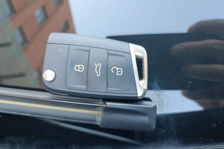Used Volkswagen Teramont 2017 380TSI Four-Wheel Drive Luxury Edition Vehicle Key