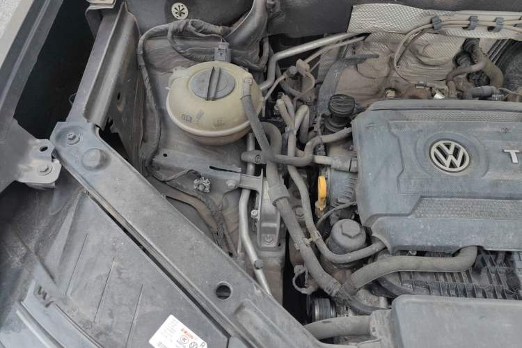 Used Volkswagen Teramont 2017 380TSI Four-Wheel Drive Comfort Edition Engine Bay Right