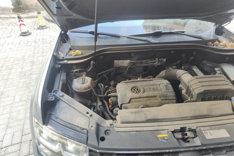 Used Volkswagen Teramont 2017 380TSI Four-Wheel Drive Luxury Edition Engine Bay Right