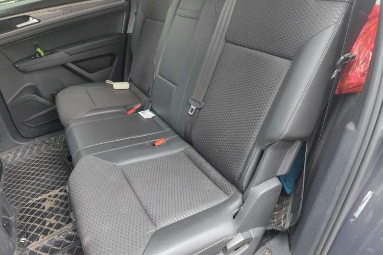 Used Volkswagen Teramont 2017 380TSI Four-Wheel Drive Comfort Edition Left Rear Seat