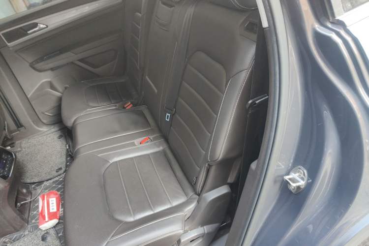 Used Volkswagen Teramont 2017 380TSI Four-Wheel Drive Luxury Edition Left Rear Seat