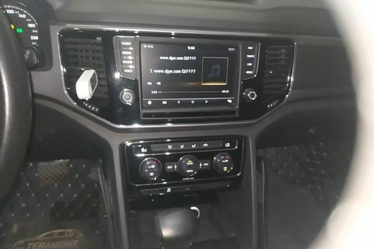 Used Volkswagen Teramont 2017 380TSI Four-Wheel Drive Comfort Edition Audio And AC Panel