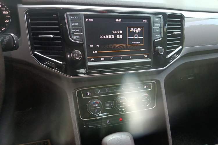 Used Volkswagen Teramont 2017 380TSI Four-Wheel Drive Luxury Edition Audio And AC Panel