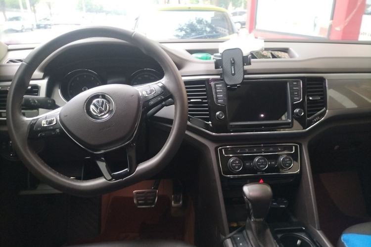 Used Volkswagen Teramont 2017 380TSI Four-Wheel Drive Luxury Edition Center Console