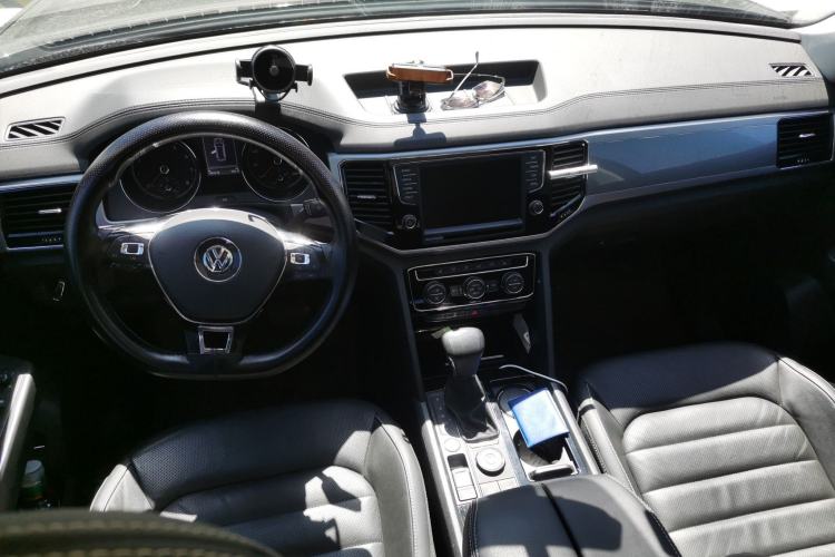 Used Volkswagen Teramont 2017 380TSI Four-Wheel Drive Luxury Edition Center Console