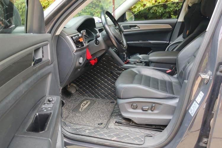 Used Volkswagen Teramont 2017 330TSI Two-Wheel-Drive Luxury Edition Driver Seat