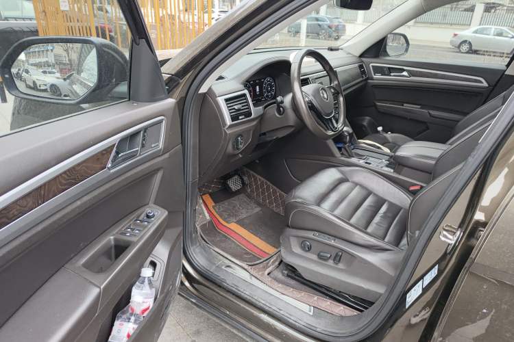 Used Volkswagen Teramont 2017 330TSI Two-Wheel-Drive Luxury Edition Driver Seat
