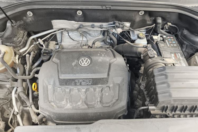 Used Volkswagen Teramont 2017 330TSI Two-Wheel-Drive Luxury Edition Engine Bay